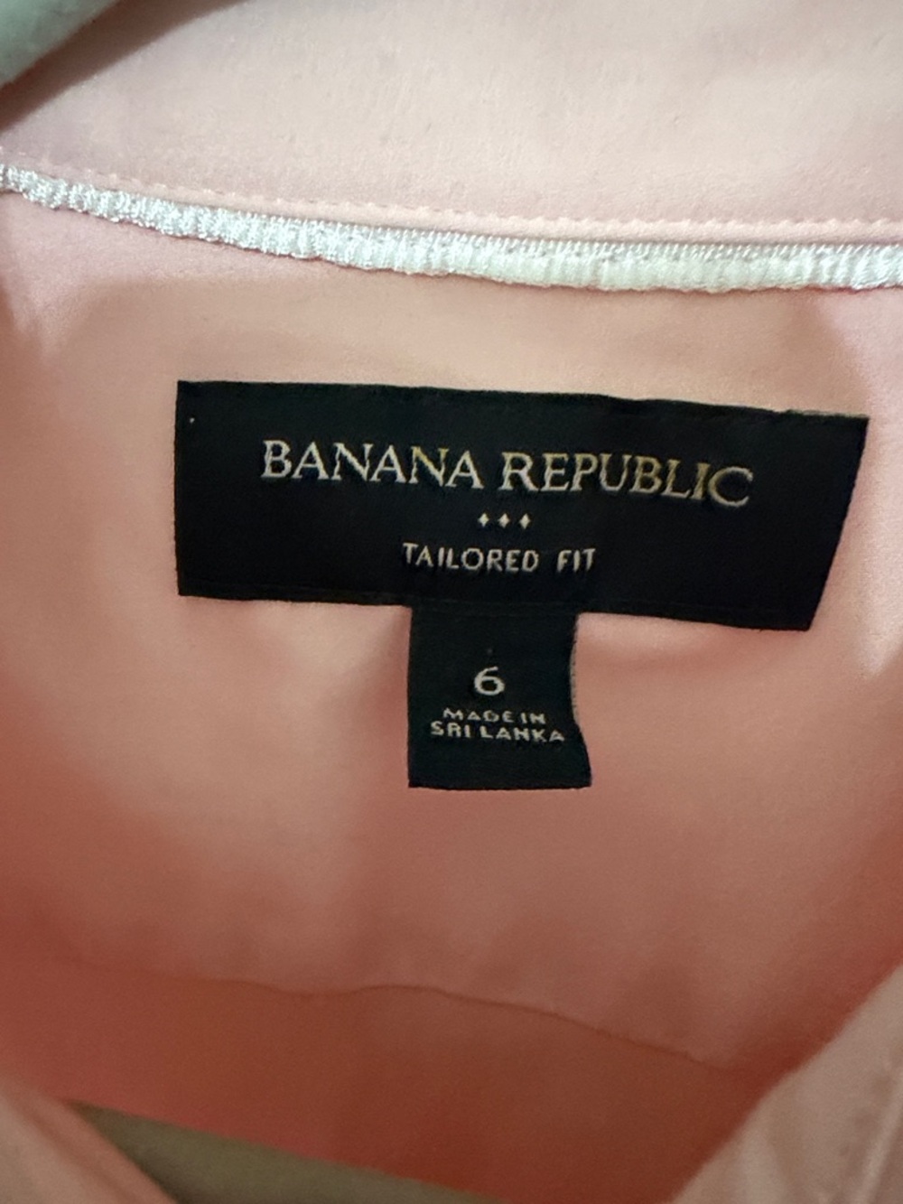 Banana Republic Light Pink Collared Button-Down Shirt - Picture 2 of 3